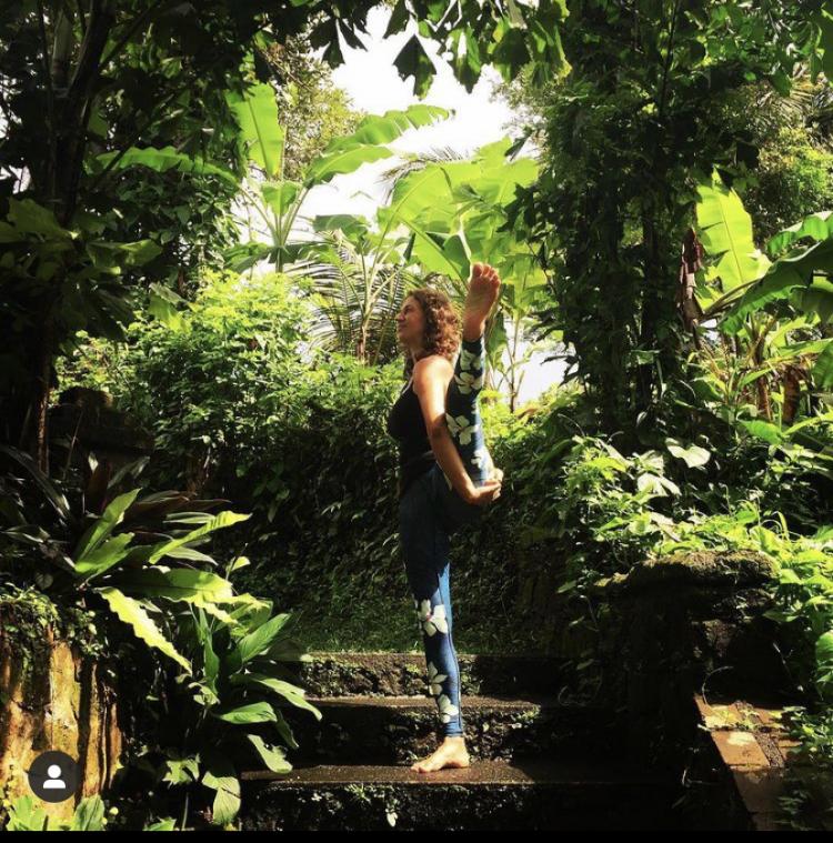 slow-flow-yoga-sound-healing